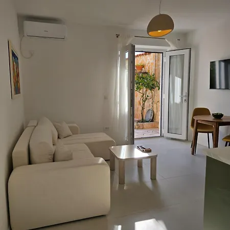 Provence Apartment *